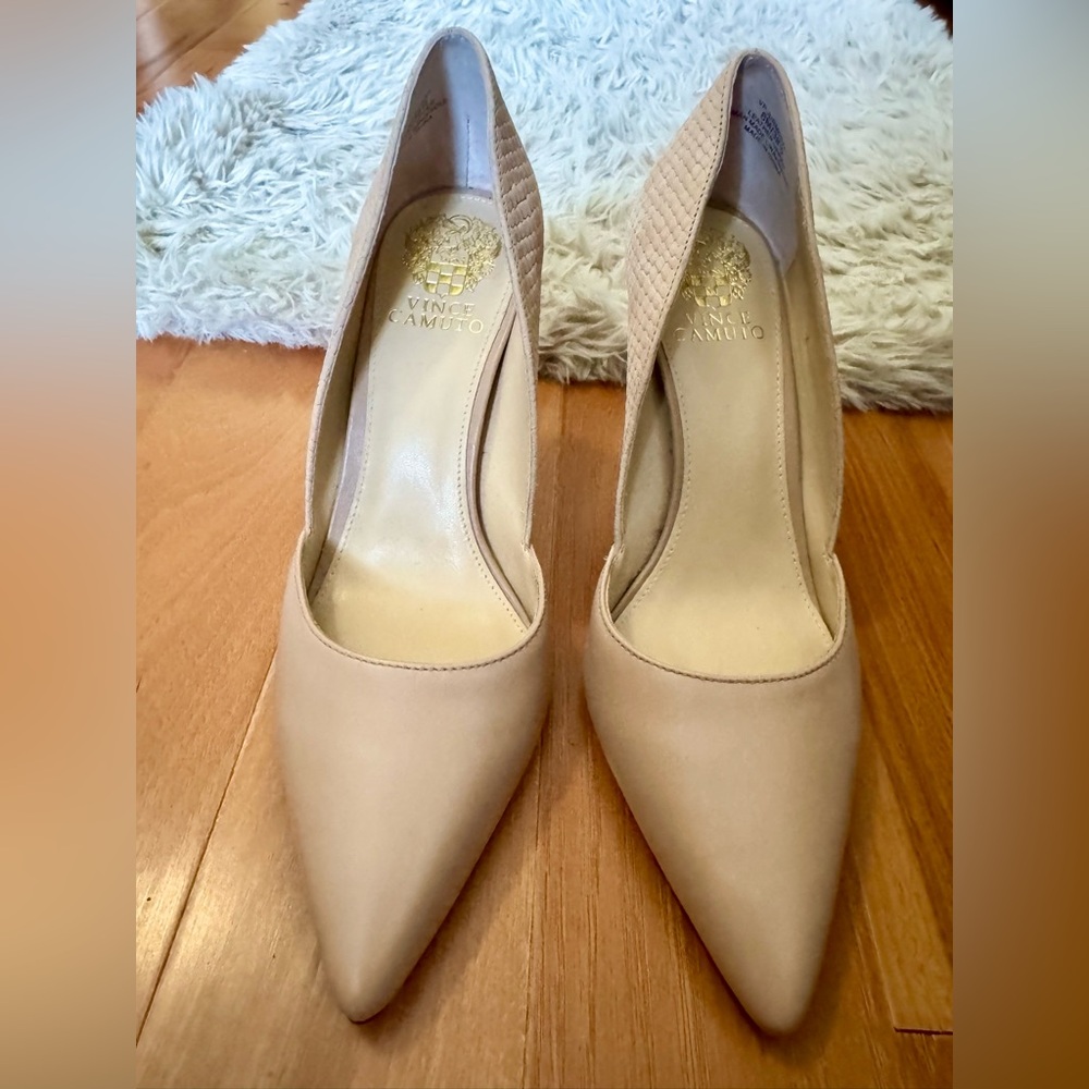 Vince Camuto Women's Tan Pump